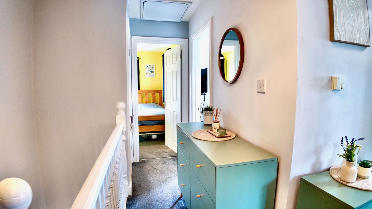 High Street, Newbridge, NP11