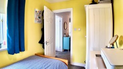 High Street, Newbridge, NP11