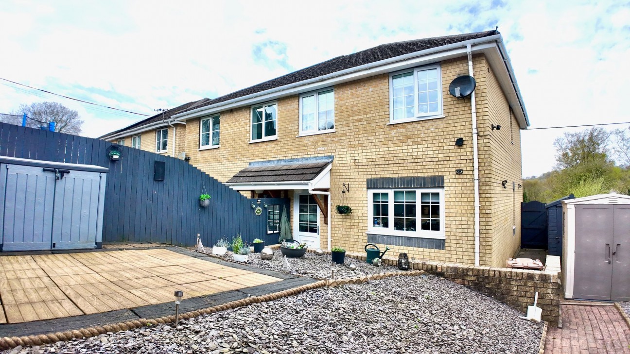 High Street, Newbridge, NP11