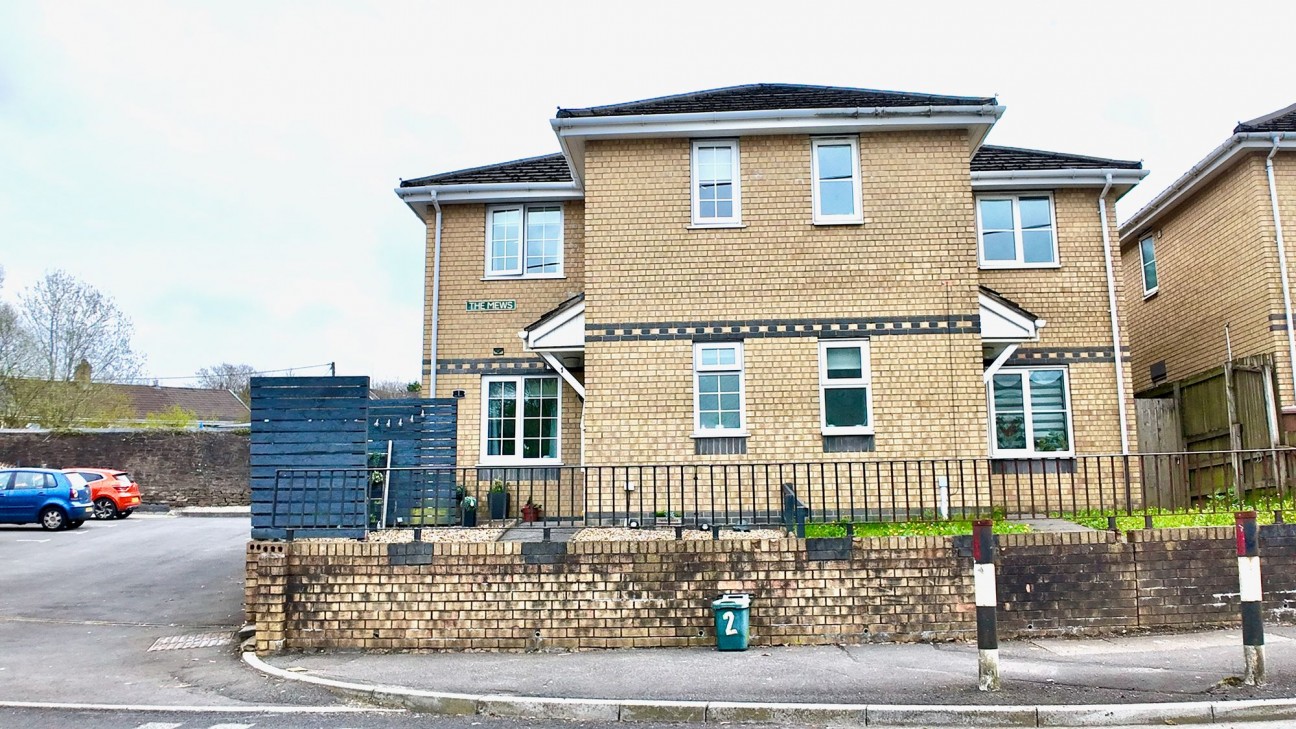 High Street, Newbridge, NP11