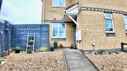 High Street, Newbridge, NP11