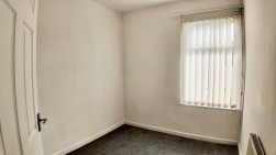 Raglan Road, Hengoed, CF82