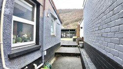 Islwyn Street, Abercarn, NP11