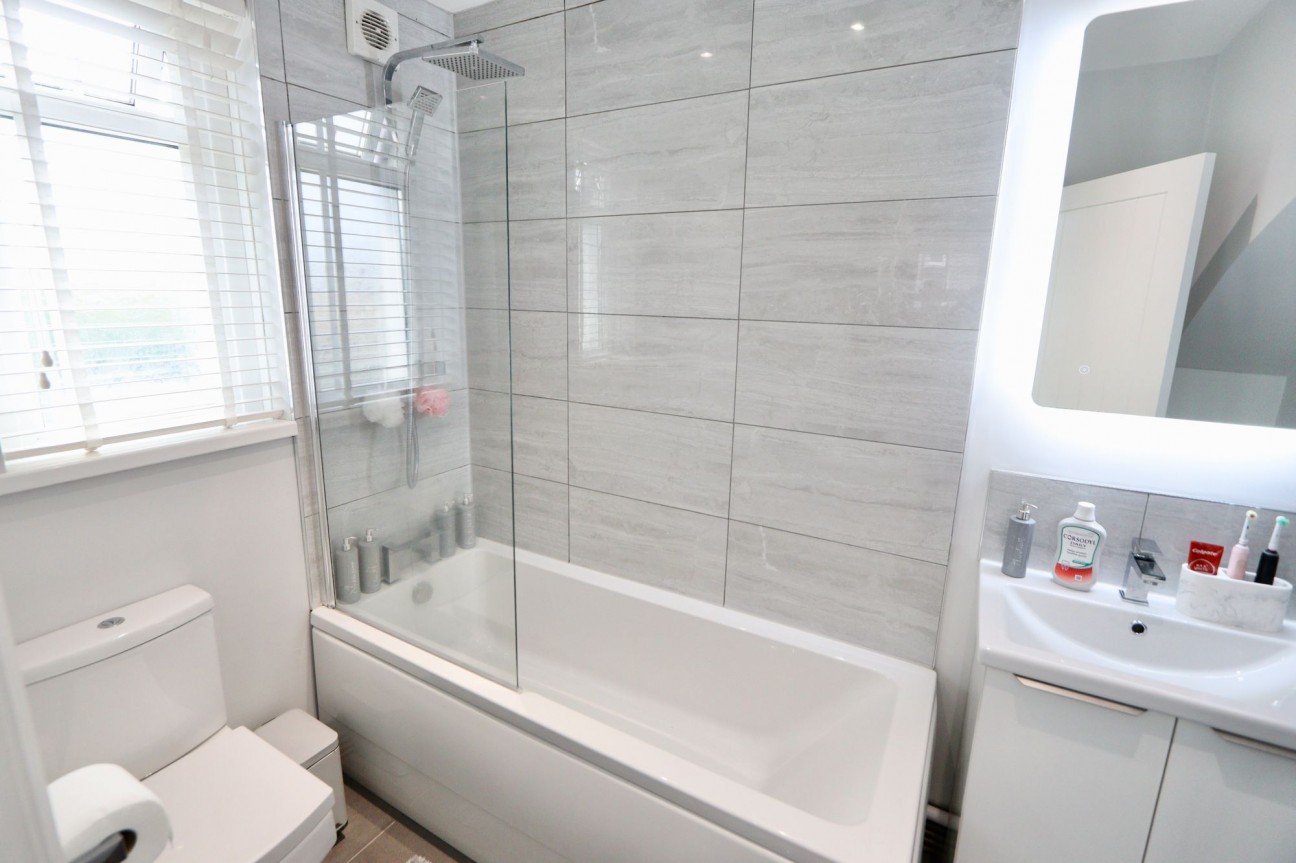 Bryn Road, Markham, NP12