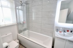 Bryn Road, Markham, NP12