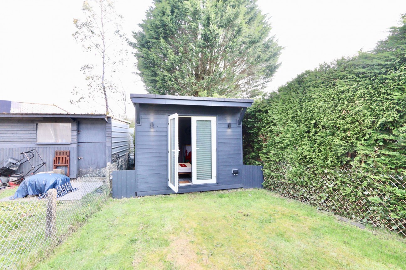 Bryn Road, Markham, NP12
