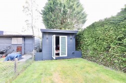 Bryn Road, Markham, NP12