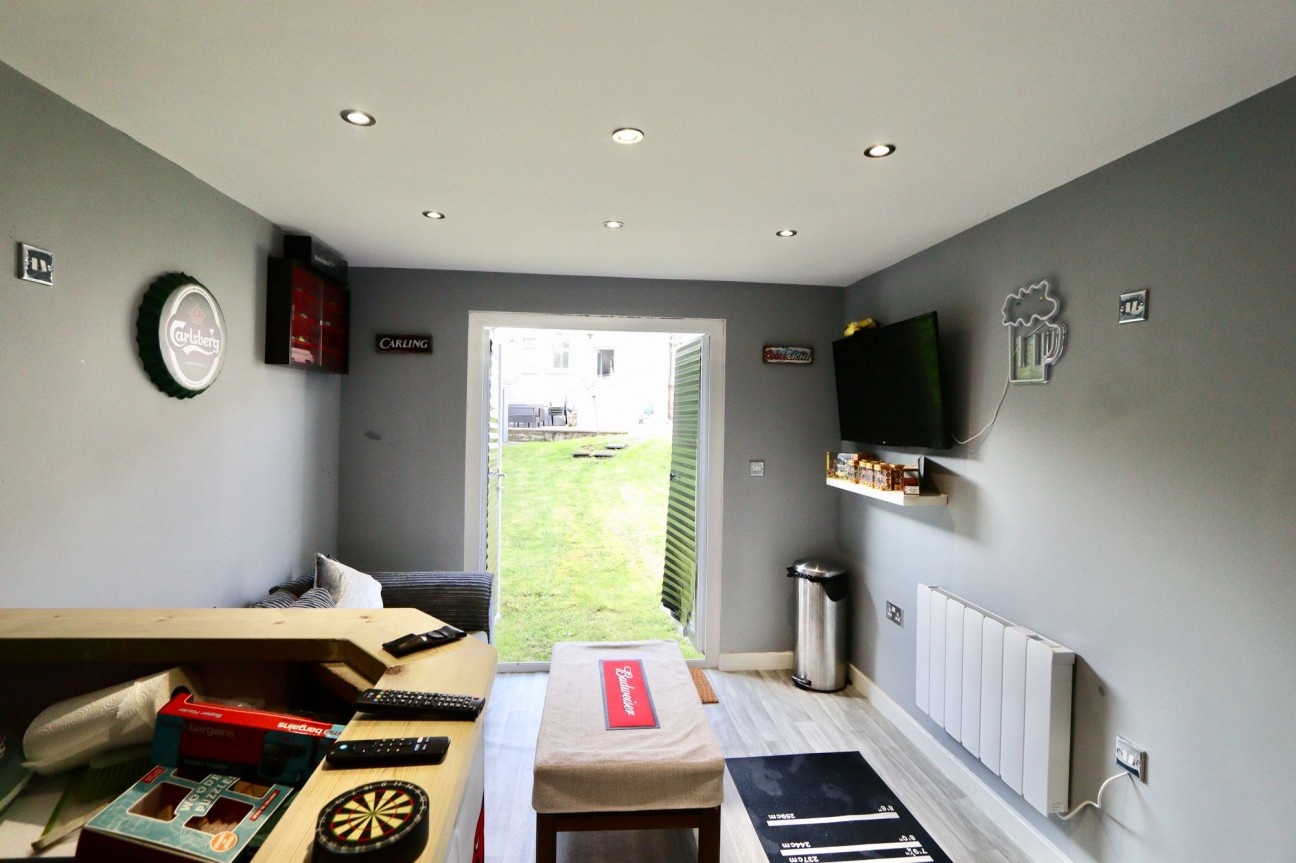 Bryn Road, Markham, NP12