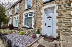 Sir Ivors Road, Pontllanfraith, NP12