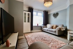 Sir Ivors Road, Pontllanfraith, NP12