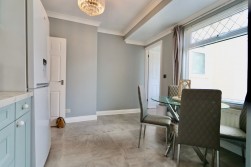 Sir Ivors Road, Pontllanfraith, NP12
