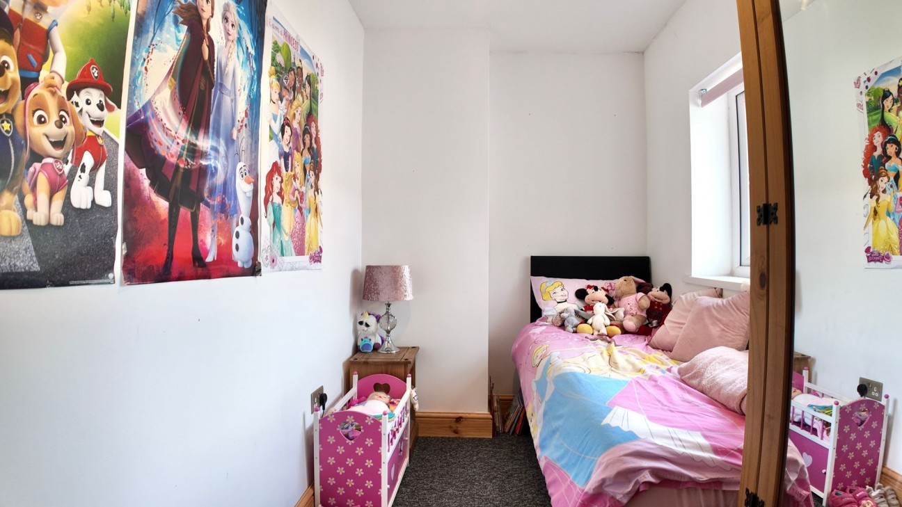 Crescent Road, Risca, NP11