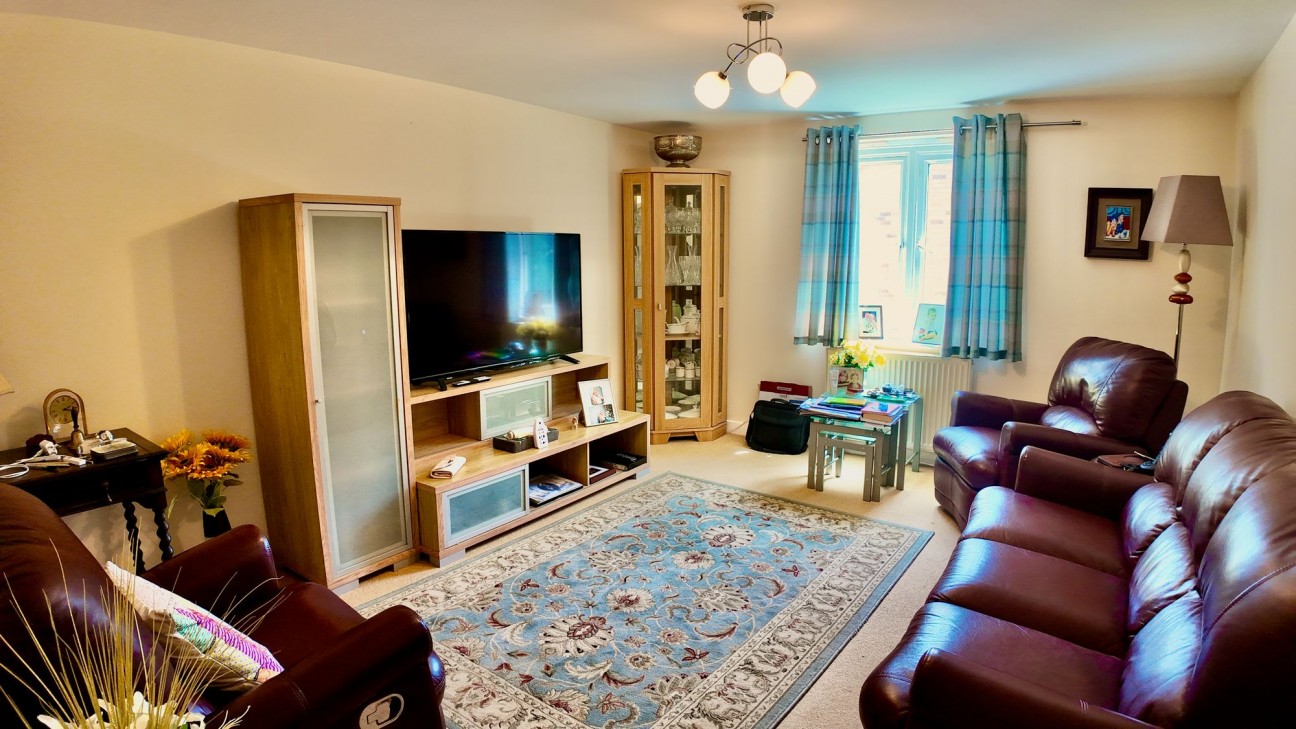 Coed Celynen Drive, Abercarn, NP11