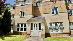 Coed Celynen Drive, Abercarn, NP11