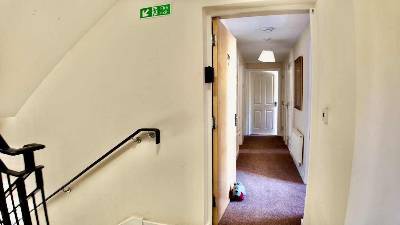 Coed Celynen Drive, Abercarn, NP11