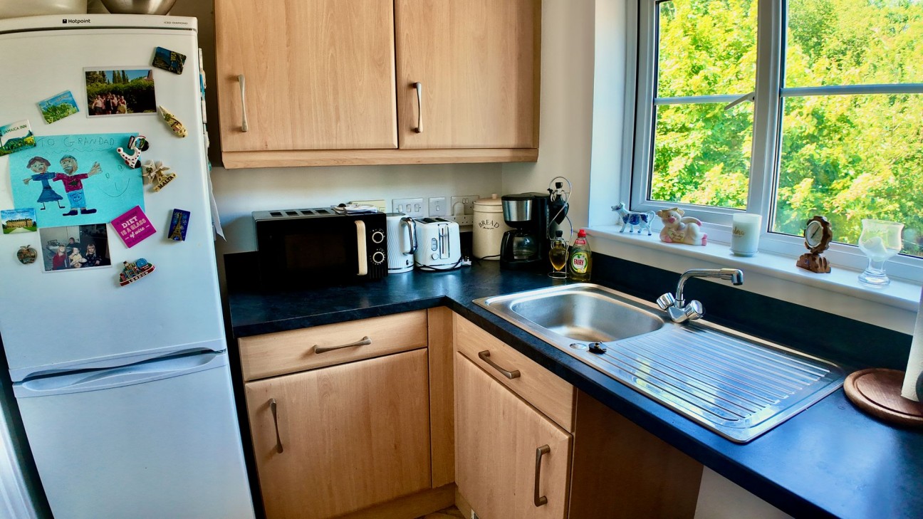 Coed Celynen Drive, Abercarn, NP11