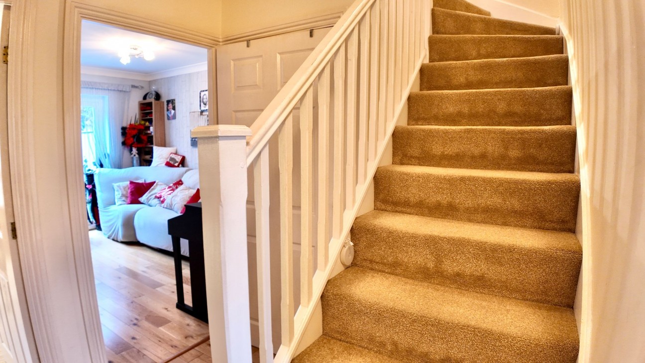 Clos Coed Bach, Blackwood, NP12