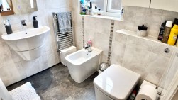 Clos Coed Bach, Blackwood, NP12