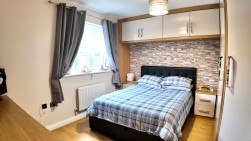 Clos Coed Bach, Blackwood, NP12