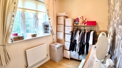 Clos Coed Bach, Blackwood, NP12