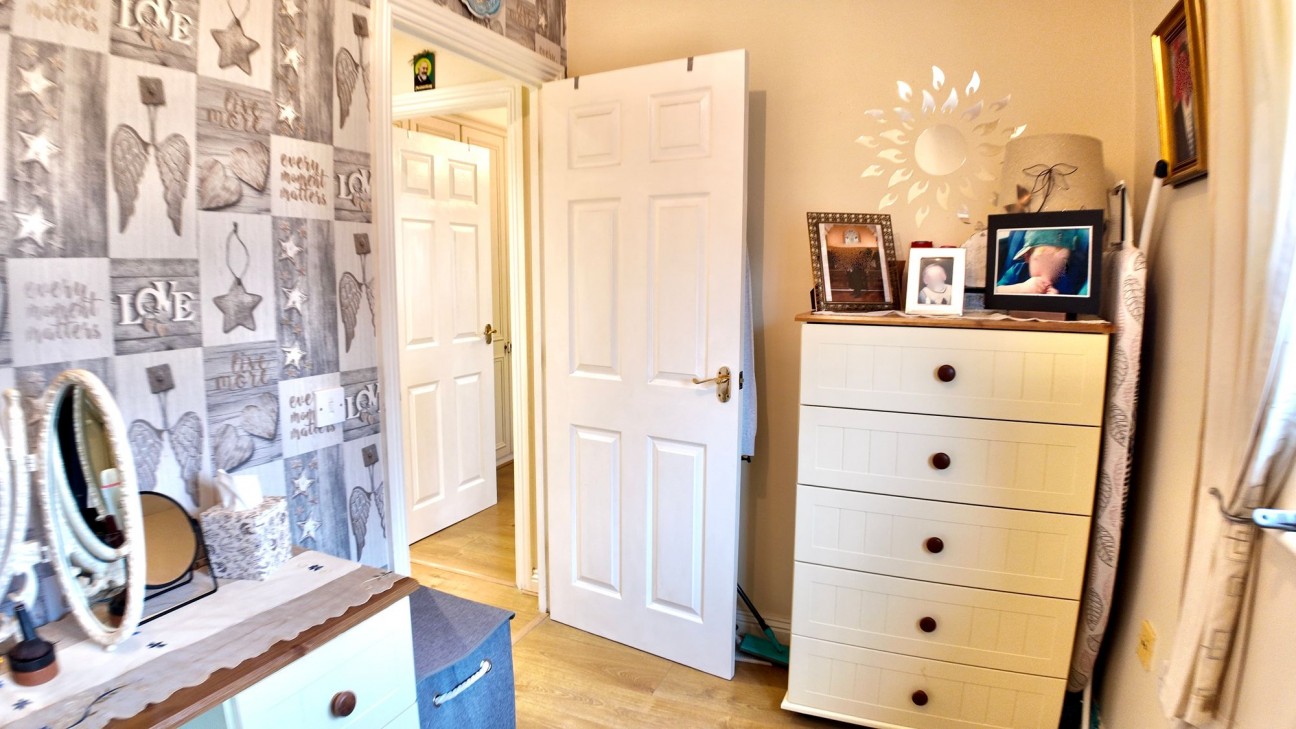 Clos Coed Bach, Blackwood, NP12