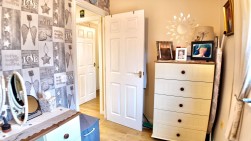 Clos Coed Bach, Blackwood, NP12