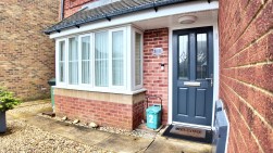 Clos Coed Bach, Blackwood, NP12