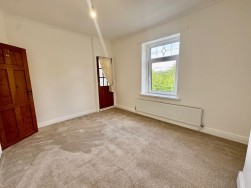 High Street, Pengam, NP12