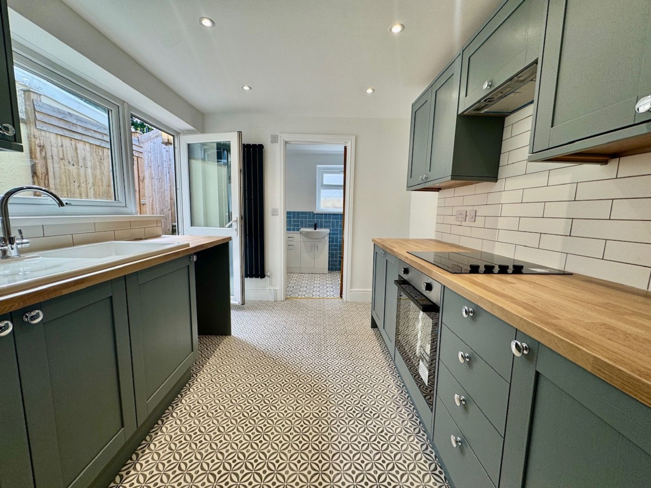 High Street, Pengam, NP12