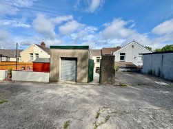 High Street, Pengam, NP12