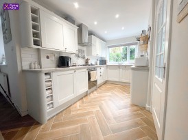 Penrhiw Terrace, Oakdale, NP12