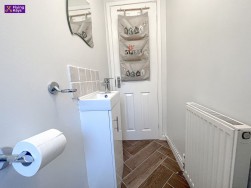 Penrhiw Terrace, Oakdale, NP12