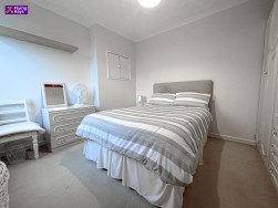 Penrhiw Terrace, Oakdale, NP12