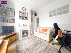 Penrhiw Terrace, Oakdale, NP12