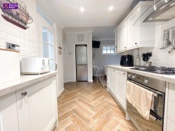 Penrhiw Terrace, Oakdale, NP12