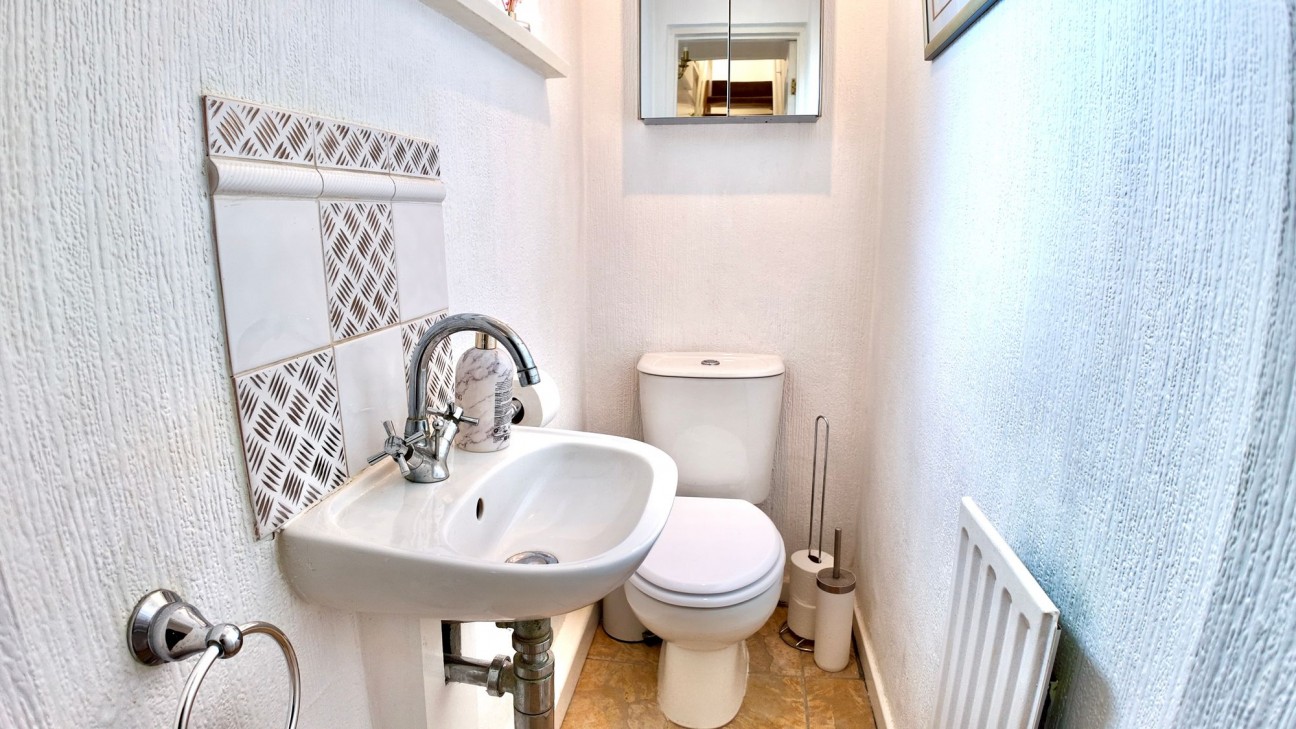 Forest Hill, Pontllanfraith, NP12