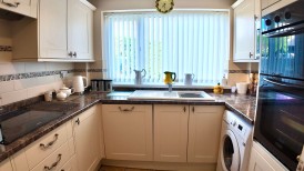 Forest Hill, Pontllanfraith, NP12