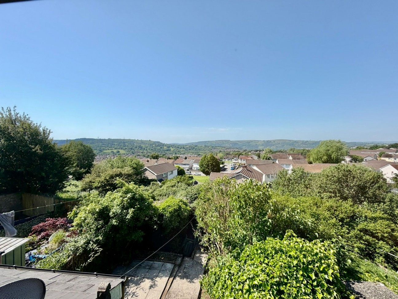 Fleur De Lys Avenue, Pontllanfraith, NP12