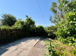 Fleur De Lys Avenue, Pontllanfraith, NP12