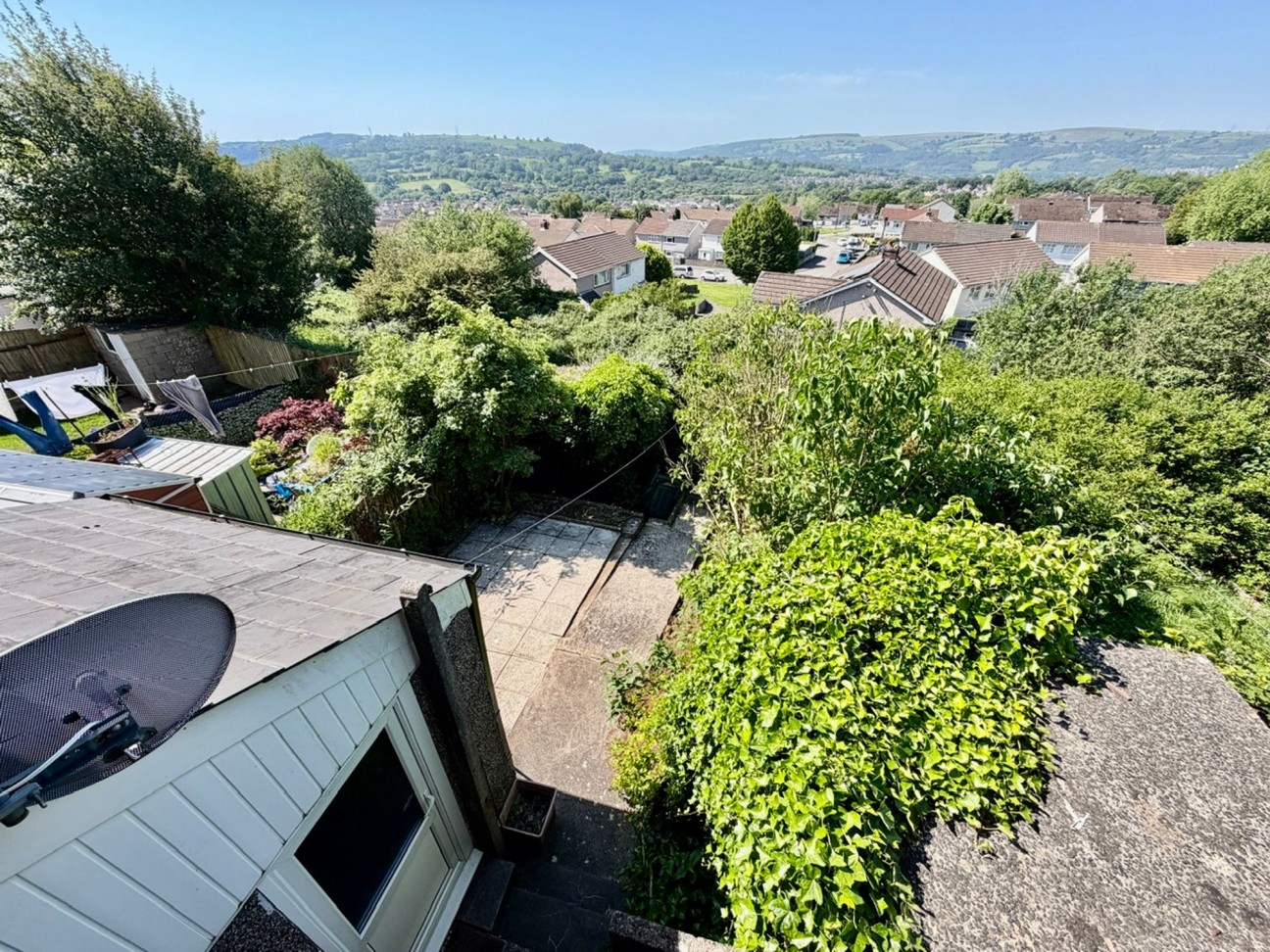 Fleur De Lys Avenue, Pontllanfraith, NP12