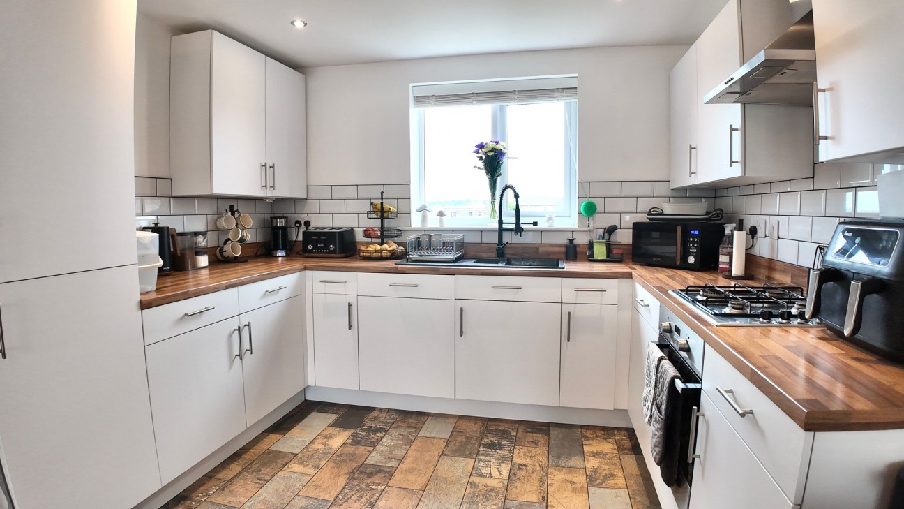 Cae'r Garreg, Oakdale, NP12