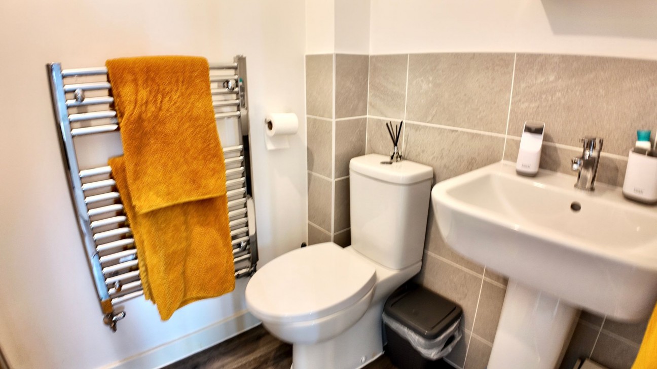 Cae'r Garreg, Oakdale, NP12
