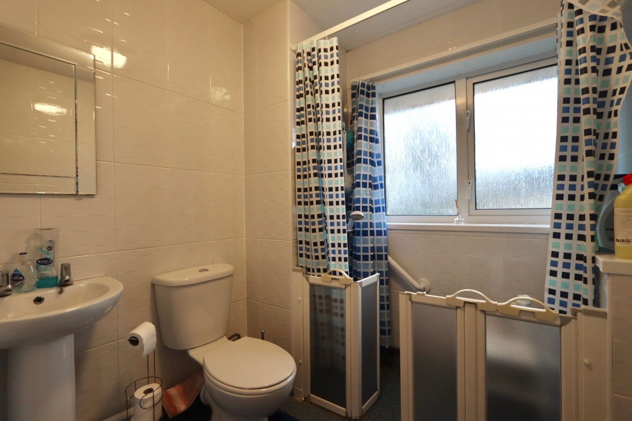 Grove Walk, Crumlin, NP11