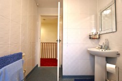 Grove Walk, Crumlin, NP11