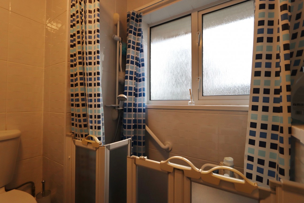 Grove Walk, Crumlin, NP11