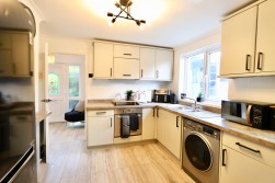 Dylan Avenue, Cefn Fforest, NP12