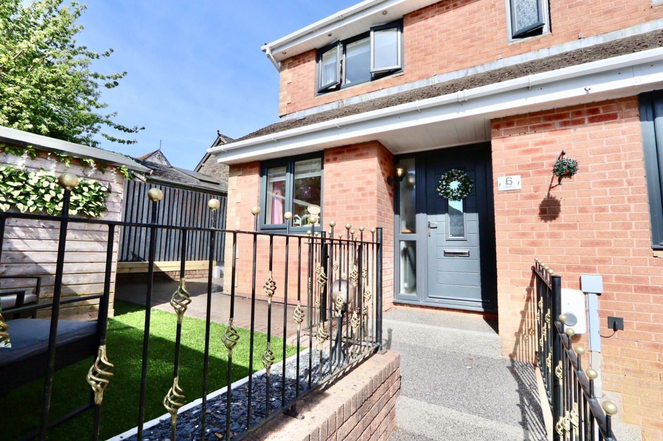 Cae Celyn, Crumlin, NP11