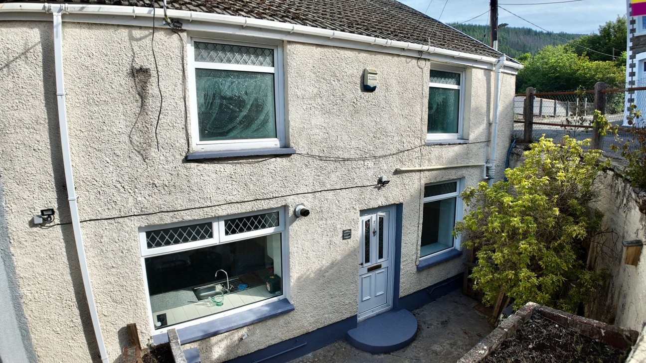 Hafod Fan Terrace, Six Bells, NP13