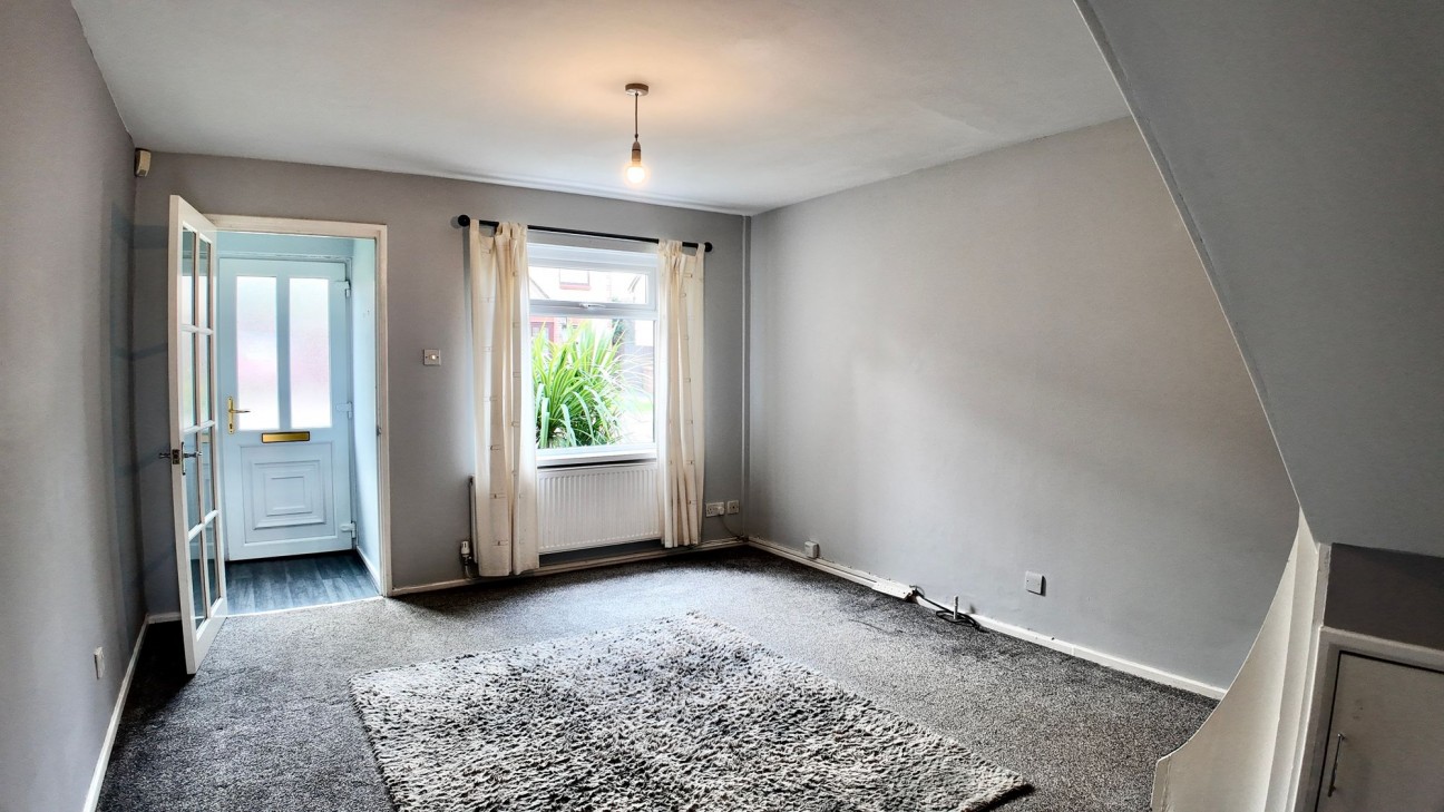 Llyswen, Penpedairheol, CF82