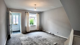 Llyswen, Penpedairheol, CF82